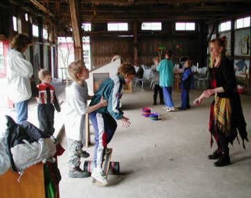 Balancekunstnere[1].jpg (18787 bytes)